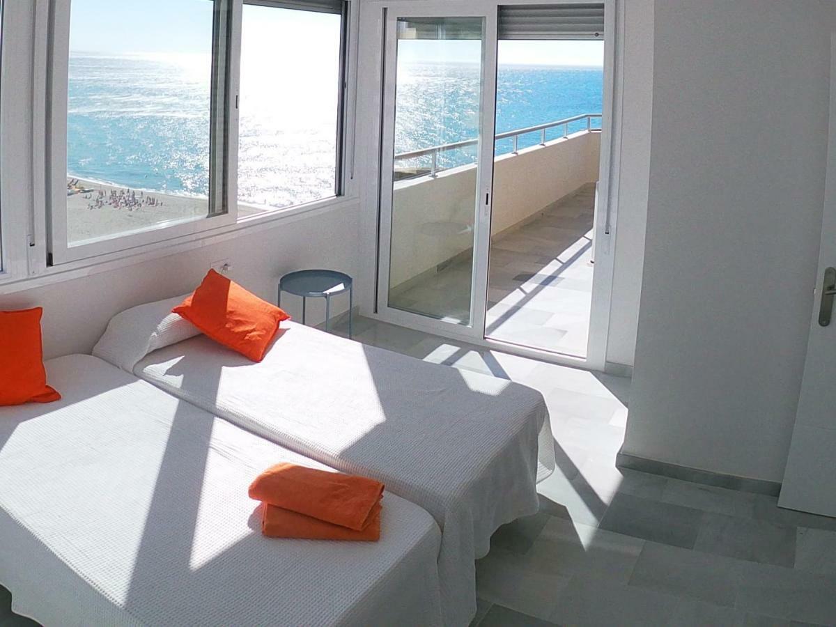 Beach Front Penthouse - ฟูเอนฮิโรลา ภายนอก รูปภาพ