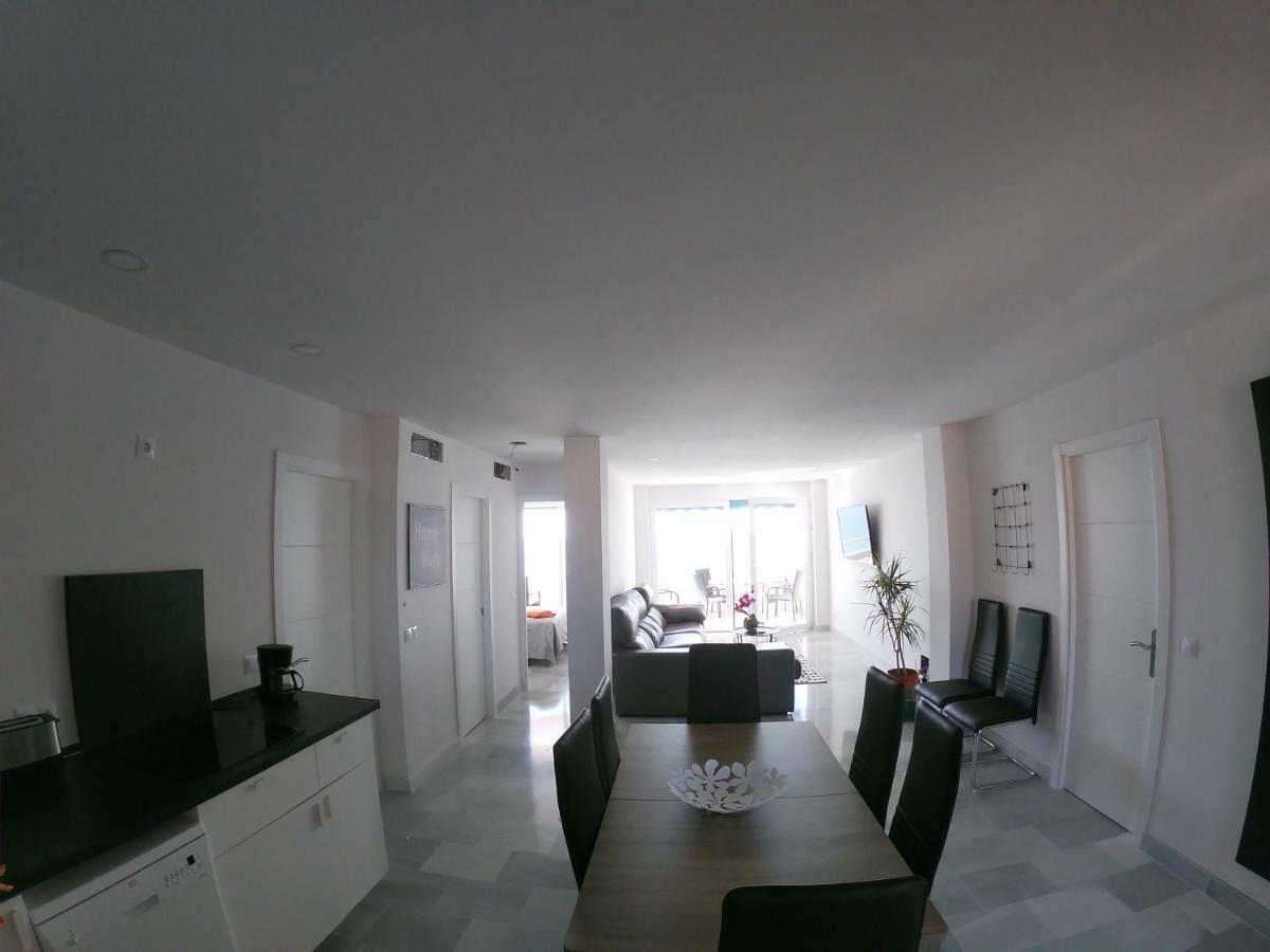 Beach Front Penthouse - ฟูเอนฮิโรลา ภายนอก รูปภาพ