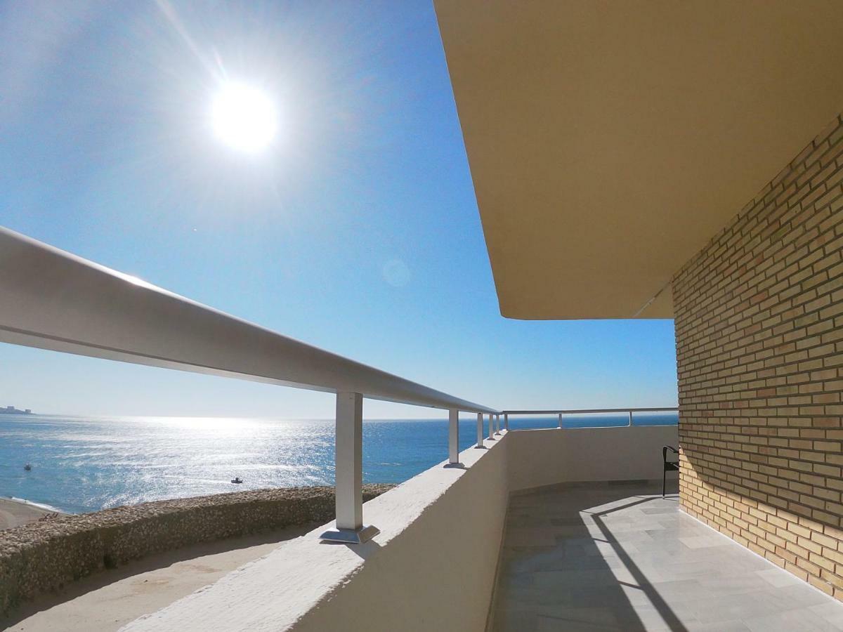 Beach Front Penthouse - ฟูเอนฮิโรลา ภายนอก รูปภาพ